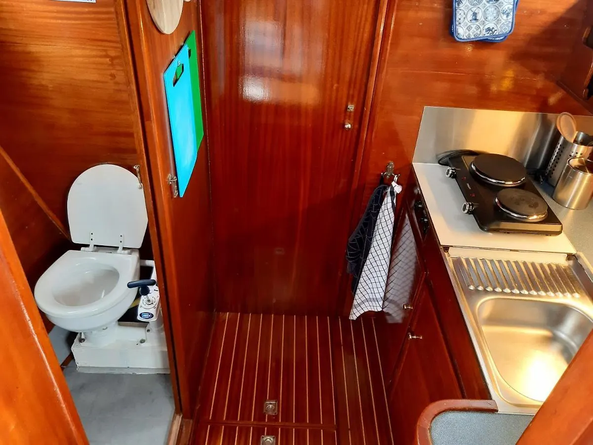 Botel Motorjacht Flint Hotel Amsterdam